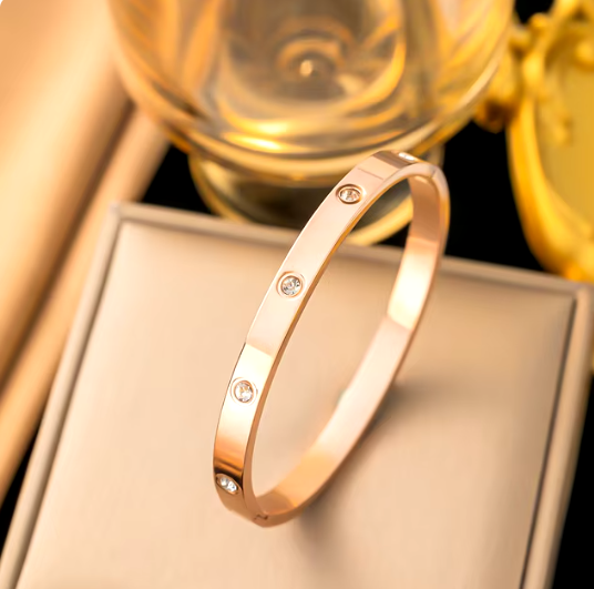 Relax Gold Infinity Bracelet